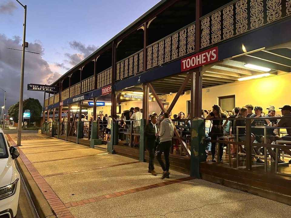 Featured image for “Big Screen Rugby Night: Beers, Pub Dinner, and Parra’s Winning Performance at West Kempsey Hotel”