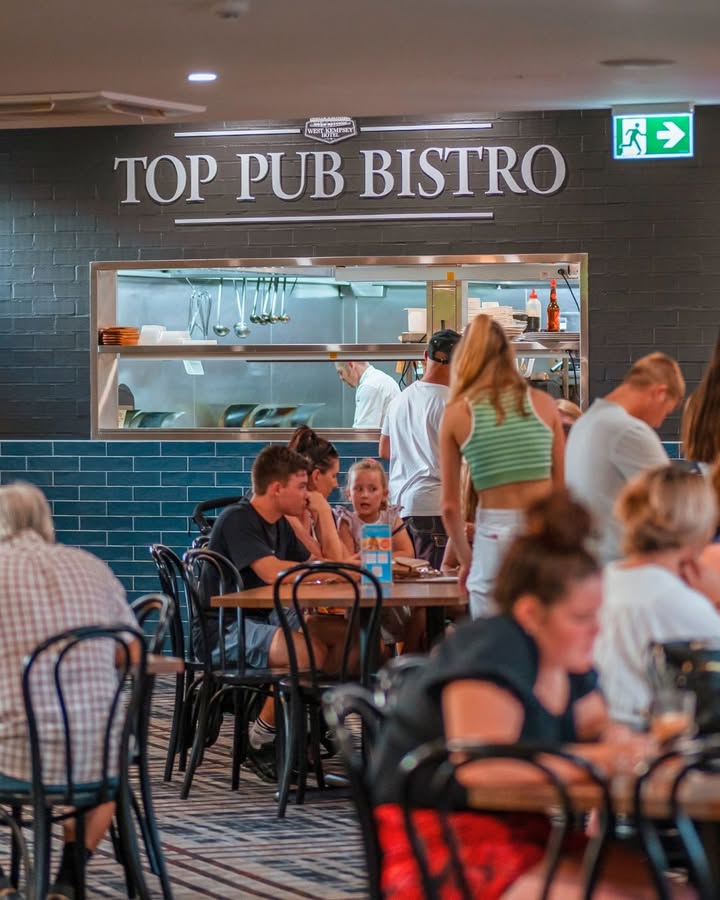 Featured image for “Father’s Day Specials: Ribs, Burgers, and $6.50 Tooheys Schooners at Top Pub”
