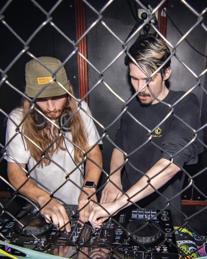 Featured image for “So Fresh DJ Party: Dusk ‘n’ Dawn Live at West Kempsey Hotel”