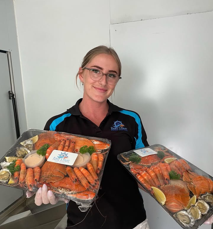 Featured image for “Seafood Raffles at West Kempsey Hotel – East Coast Fresh Seafood”