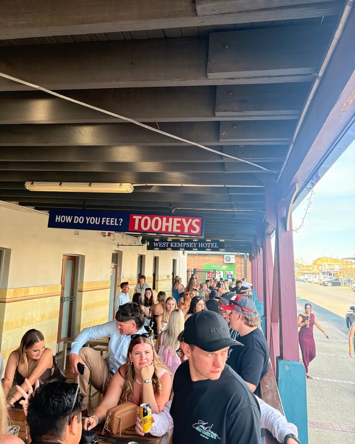 Featured image for “Top Vibes This Weekend at West Kempsey Hotel”