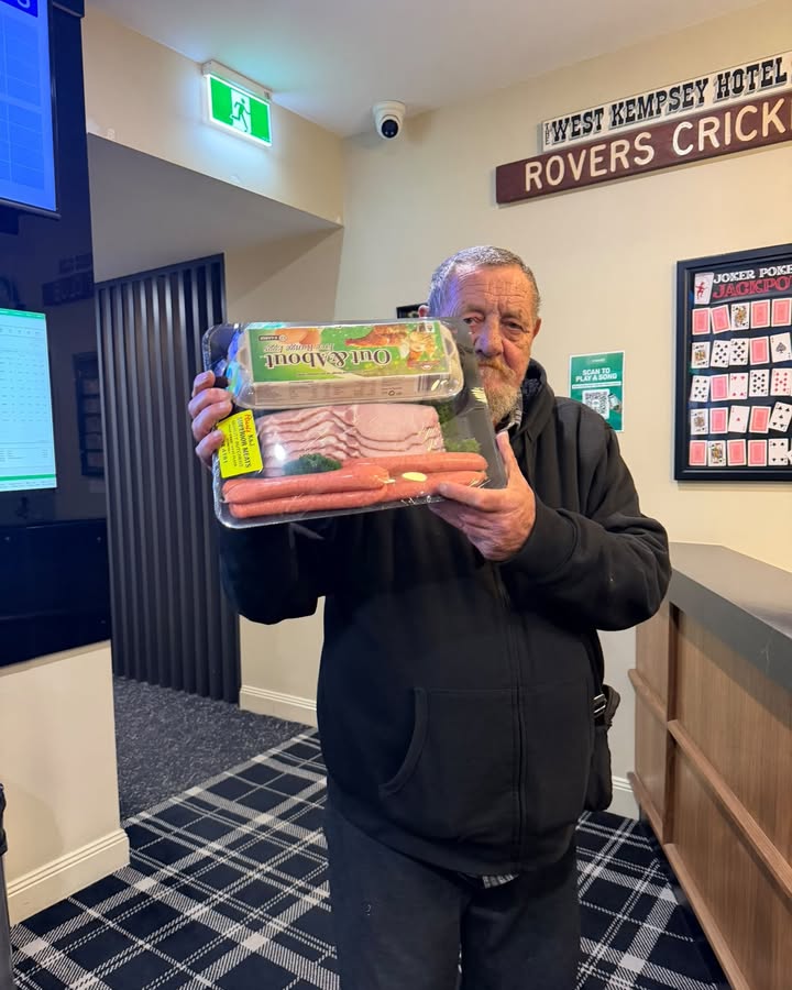 Featured image for “Meat Tray Raffle Every Thursday at West Kempsey Hotel”