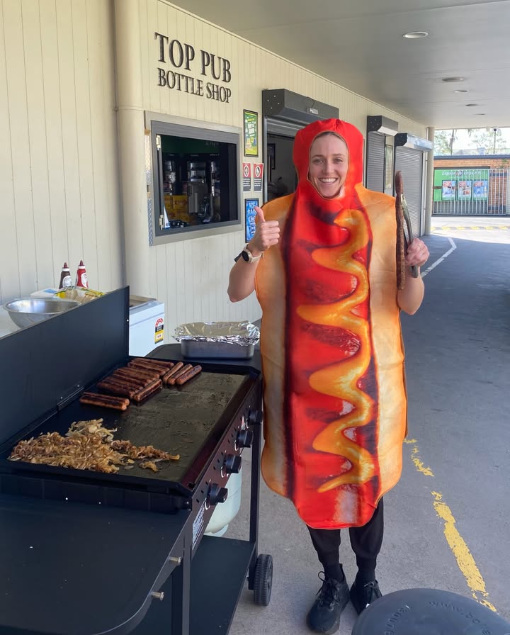 Featured image for “Free Sausage Friday at West Kempsey Hotel Top Pub”